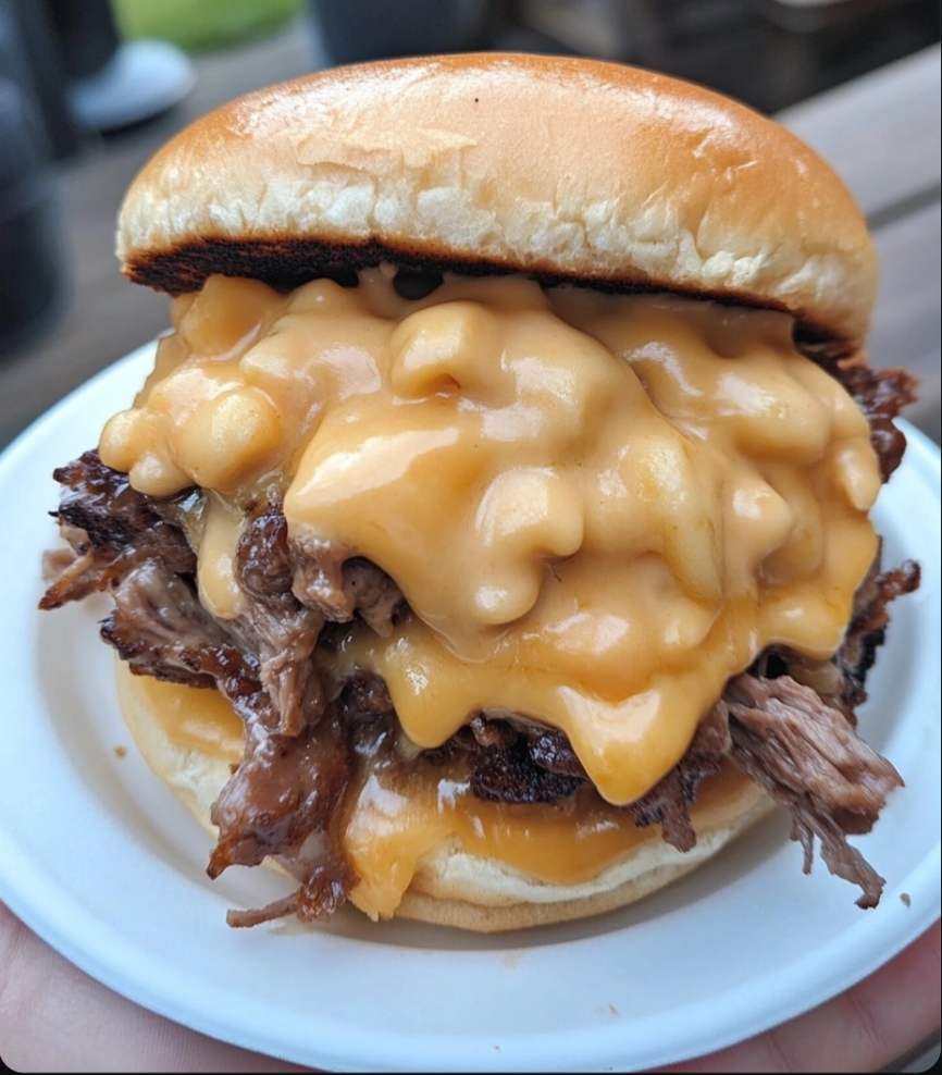 Mac and Cheese Pulled Pork Sandwich