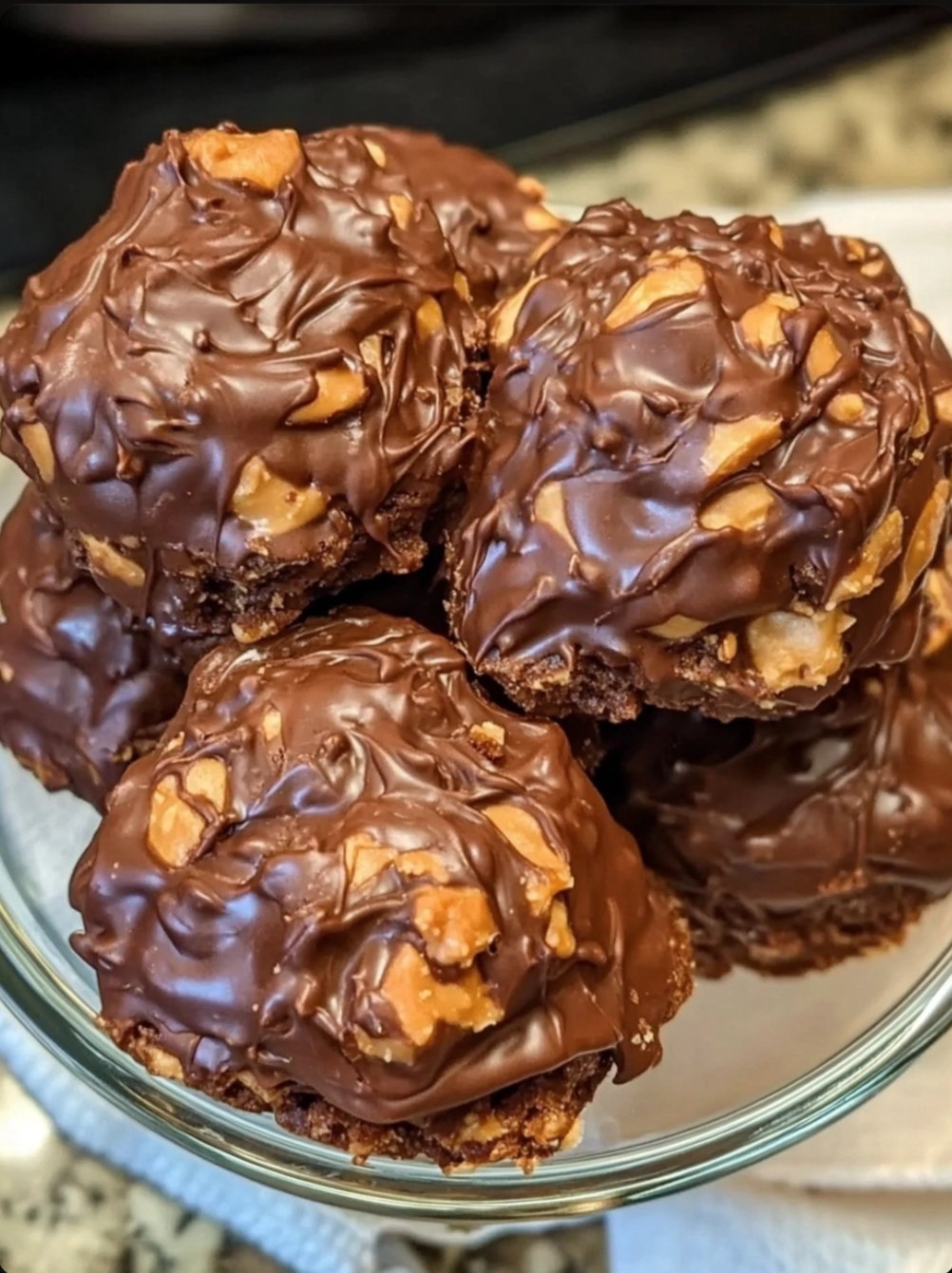 Chocolate Peanut Butter No Bake Cookies